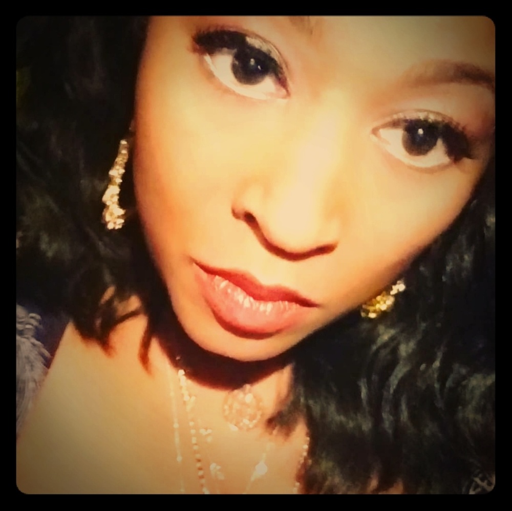 Meet your Posher, Erica